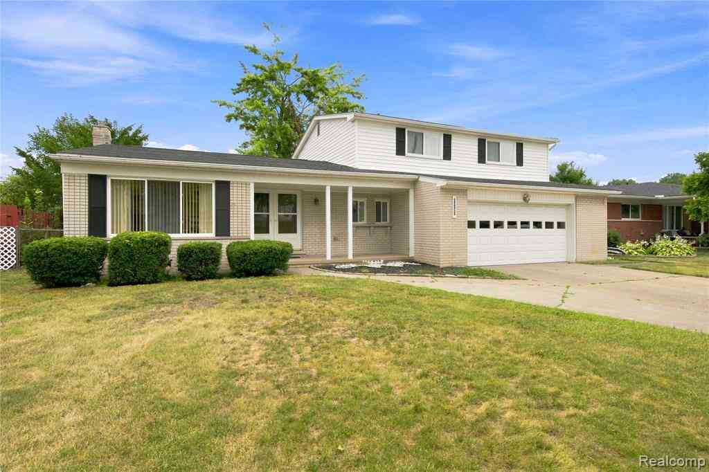 Homes For Sale - 30151 Barbary Court <br/> Macomb County, Warren, MI 48093