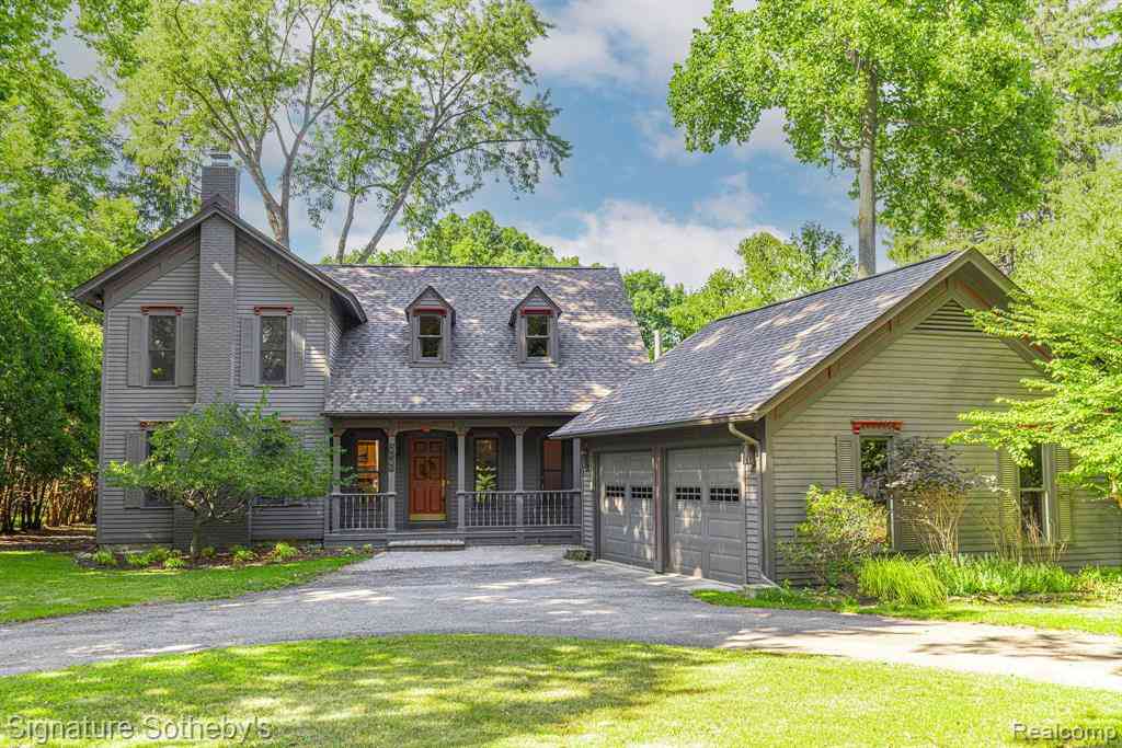 Homes For Sale - 27160 W 14 Mile Road <br/> Oakland County, Franklin, MI 48025