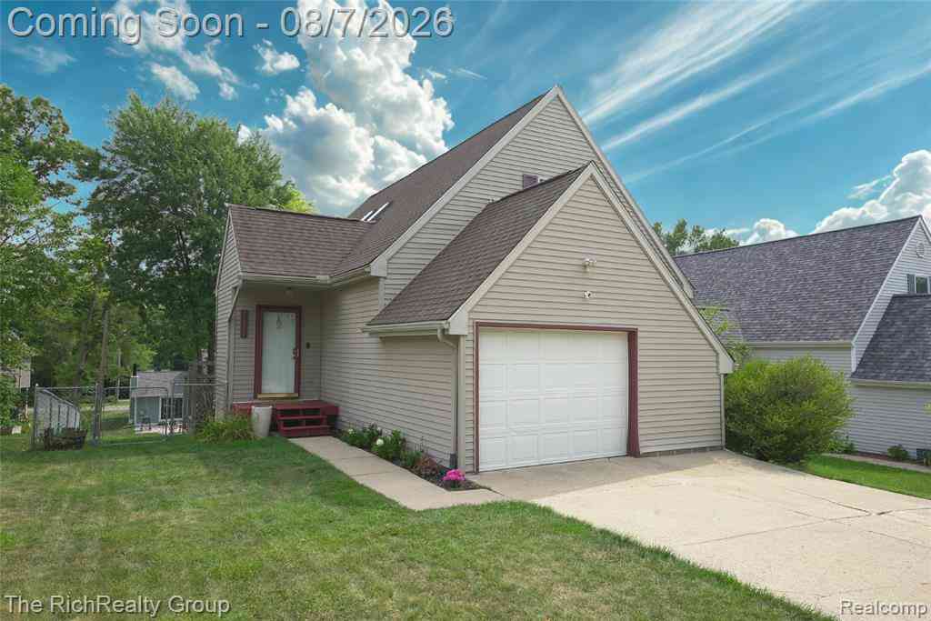 Homes For Sale - 2625 Northlawn Avenue <br/> Ypsilanti, MI 48197