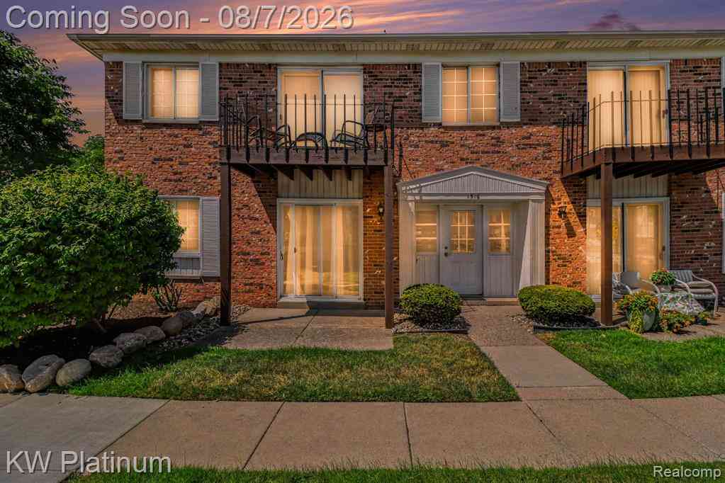 Condo For Sale - 1516 Normandy Road <br/> Royal Oak, MI 48073