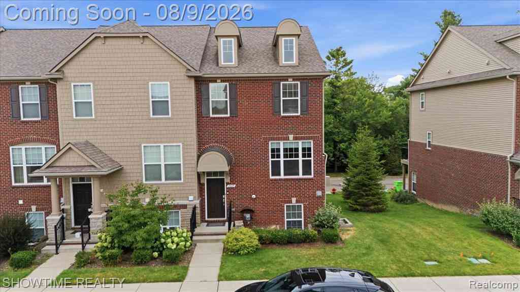 Condo For Sale - 2849 Hartwick Drive <br/> Rochester, MI 48307