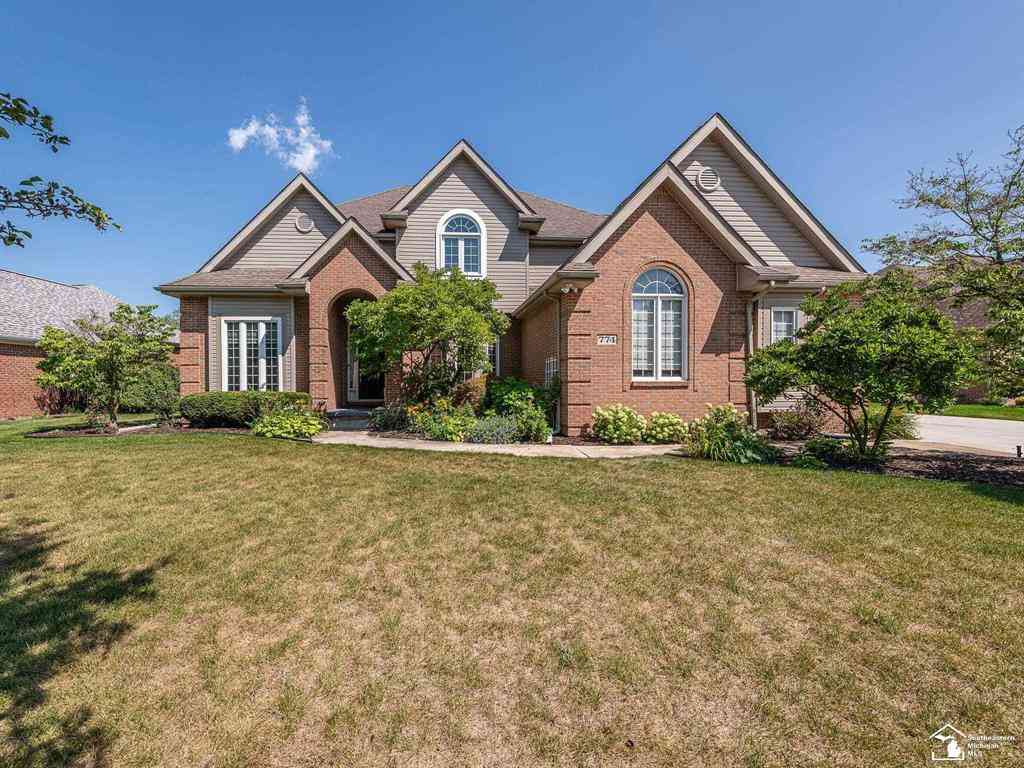 Homes For Sale - 774 Windsor Court <br/> Monroe County, Monroe, MI 48161