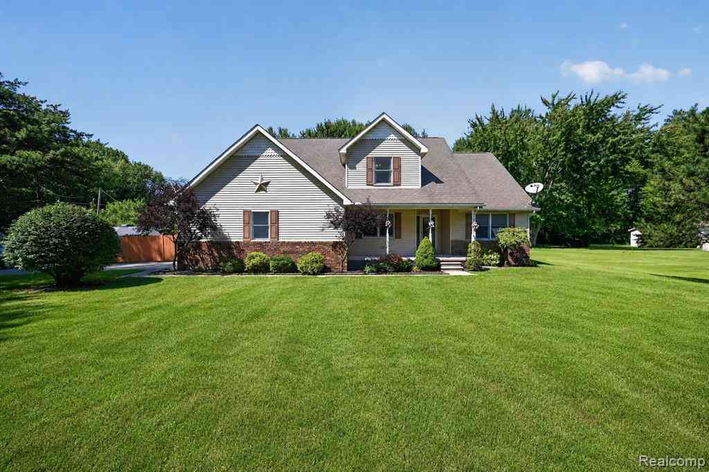 Homes For Sale - 5766 W Newburg Road <br/> Carleton, MI 48117