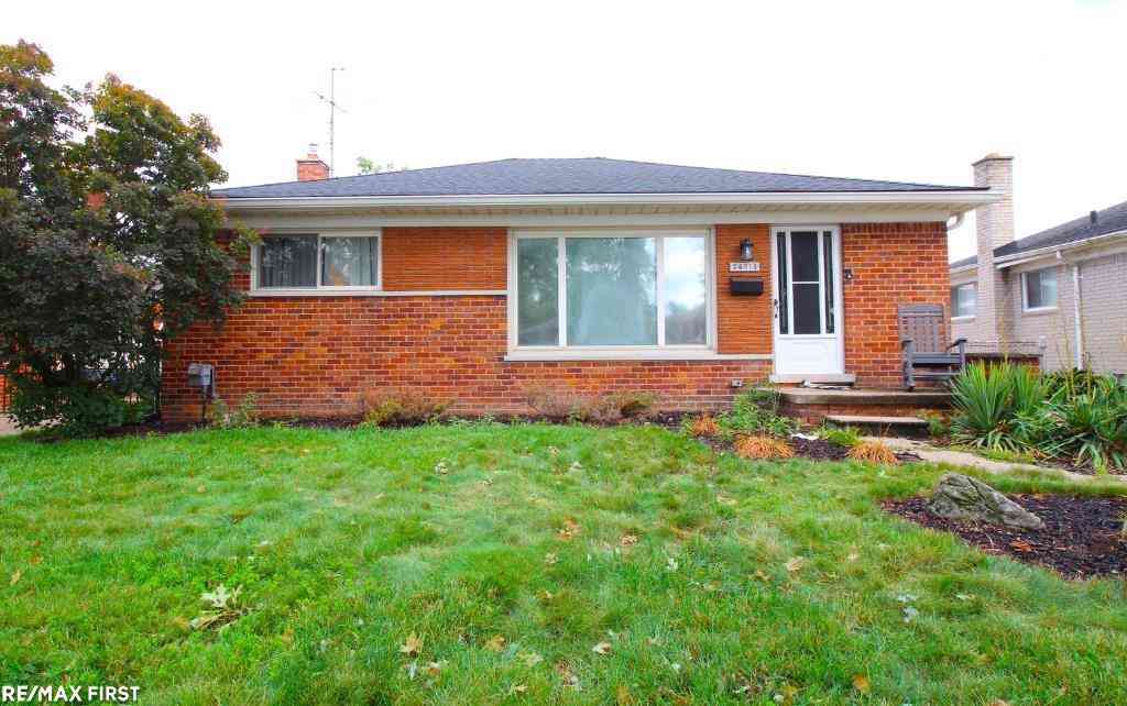 Homes For Sale - 24914 Raven Avenue <br/> Macomb County, Eastpointe, MI 48021