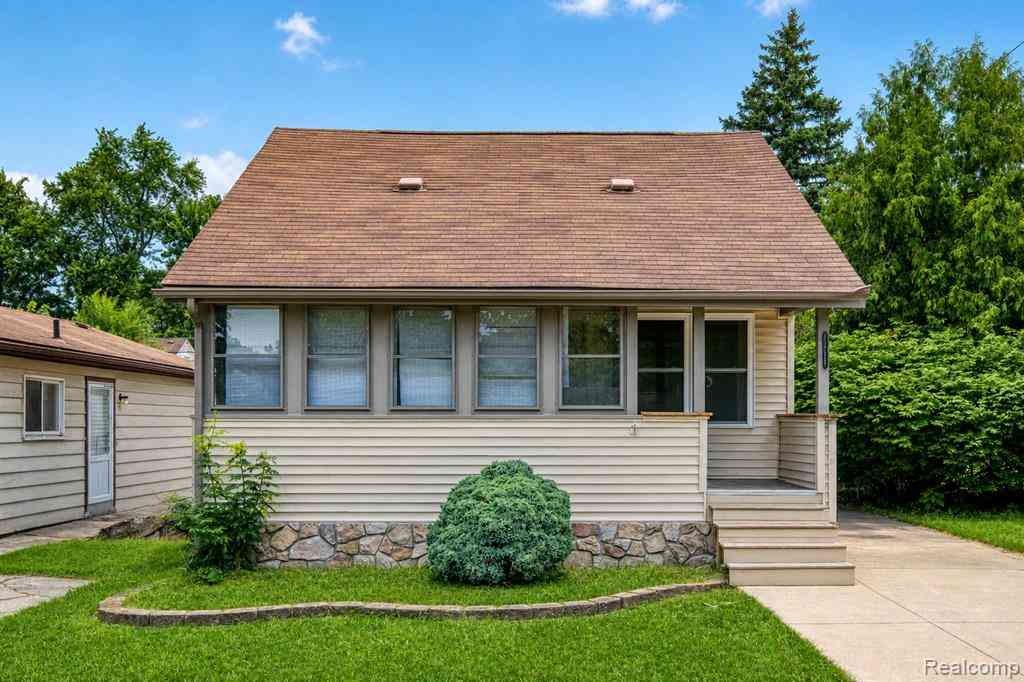 Homes For Sale - 15852 Lola Drive <br/> Wayne County, Redford, MI 48239