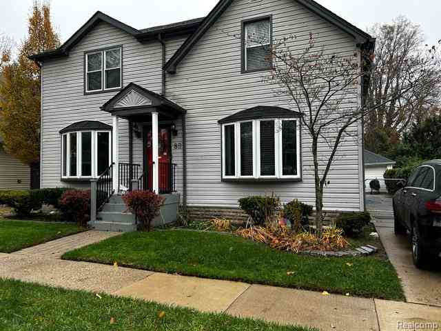 Homes For Sale - 89 Muir Road <br/> Wayne County, Grosse Pointe, MI 48236