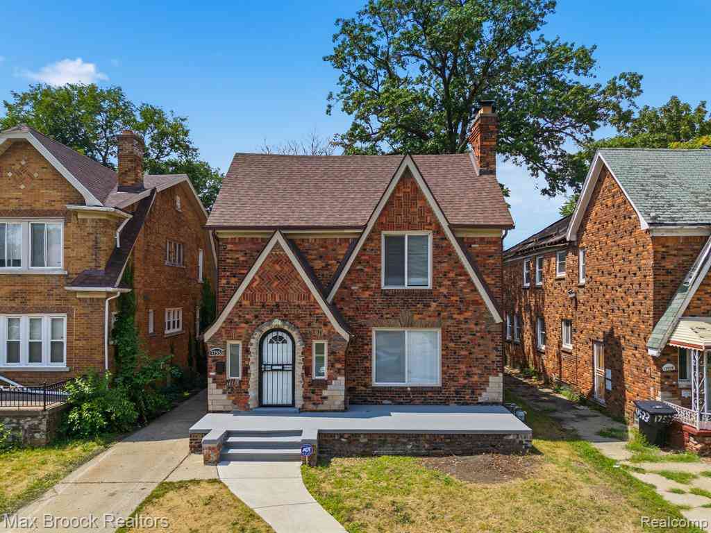 Homes For Sale - 17553 Roselawn Street <br/> Wayne County, Detroit, MI 48221