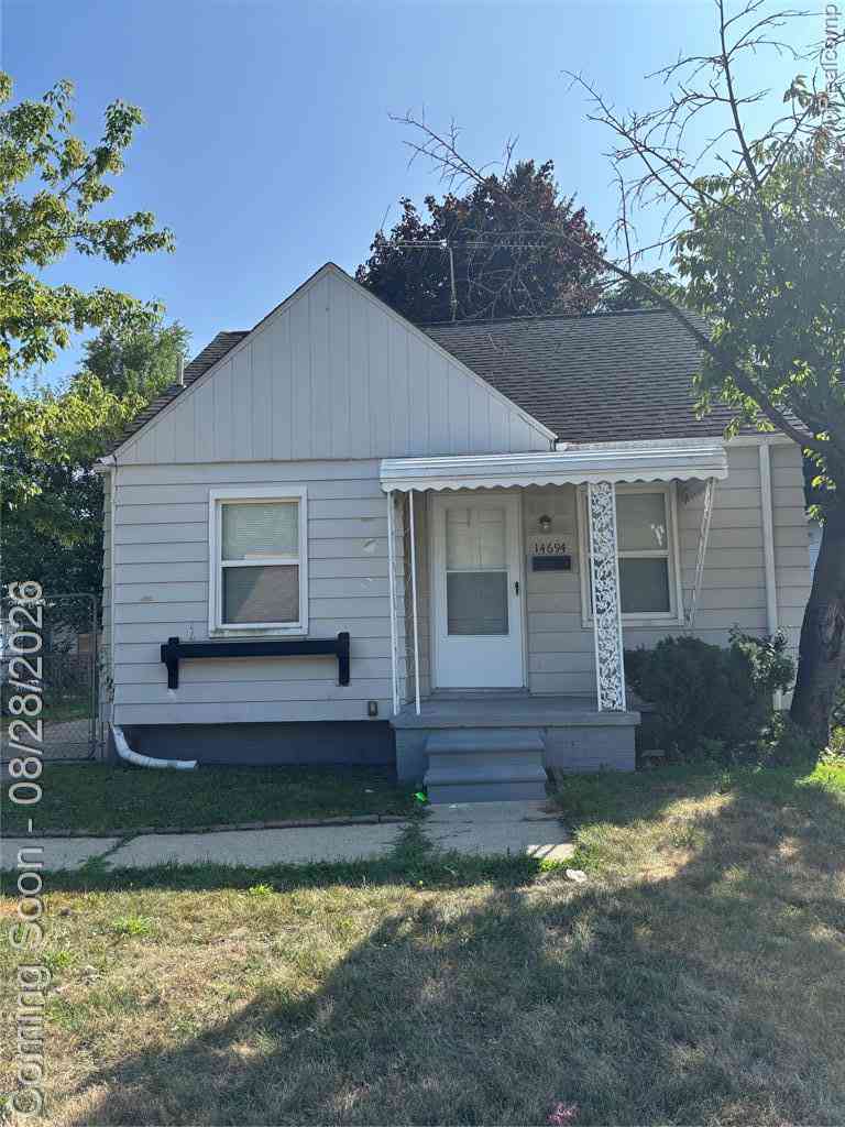 Homes For Sale - 14694 Jacob Avenue <br/> Eastpointe, MI 48021