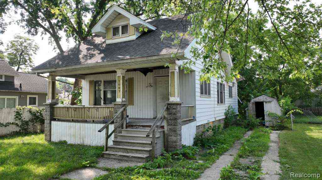 Homes For Sale - 1007 N Oakley Street <br/> Saginaw County, Saginaw, MI 48602