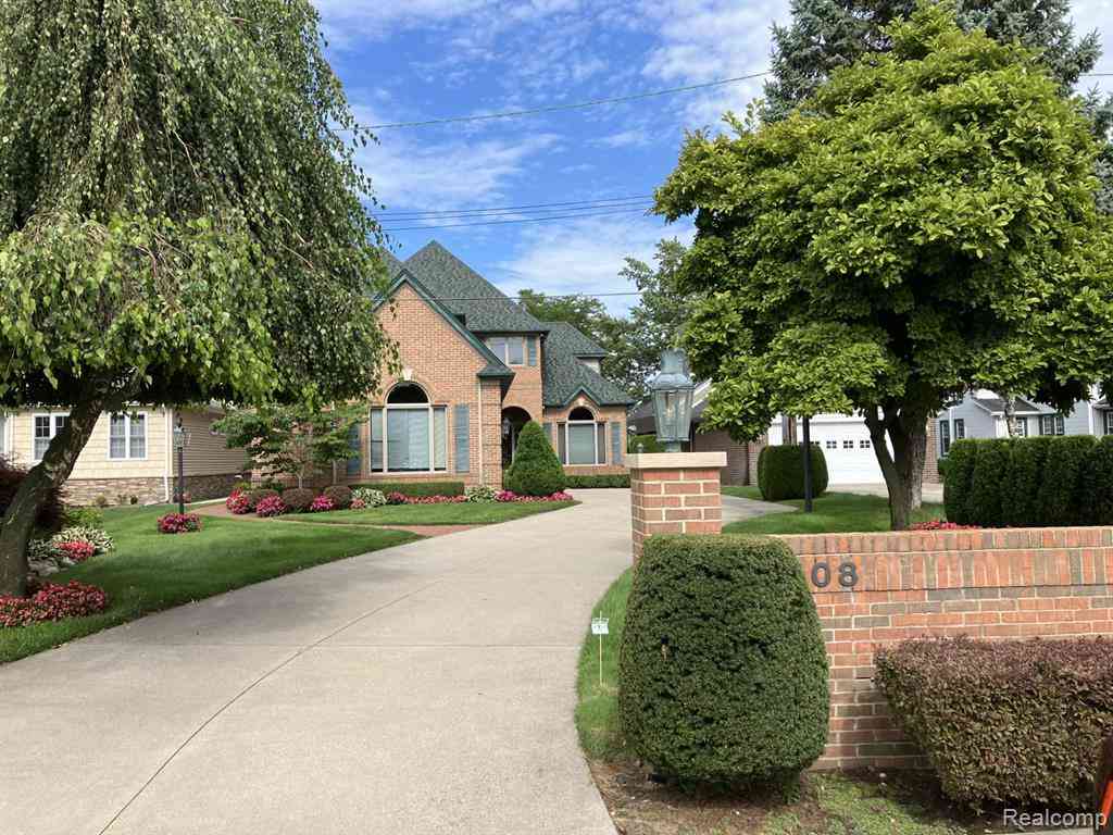 Homes For Sale - 4108 Gratiot Avenue <br/> Port Huron, MI 48060