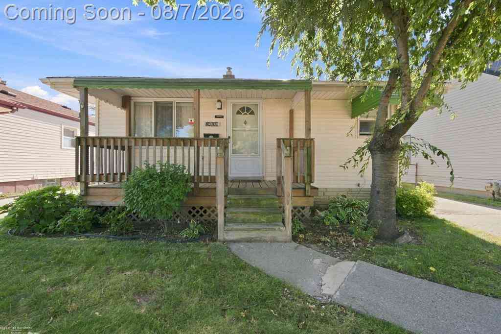 Homes For Sale - 24610 Lexington Avenue <br/> Macomb County, Eastpointe, MI 48021
