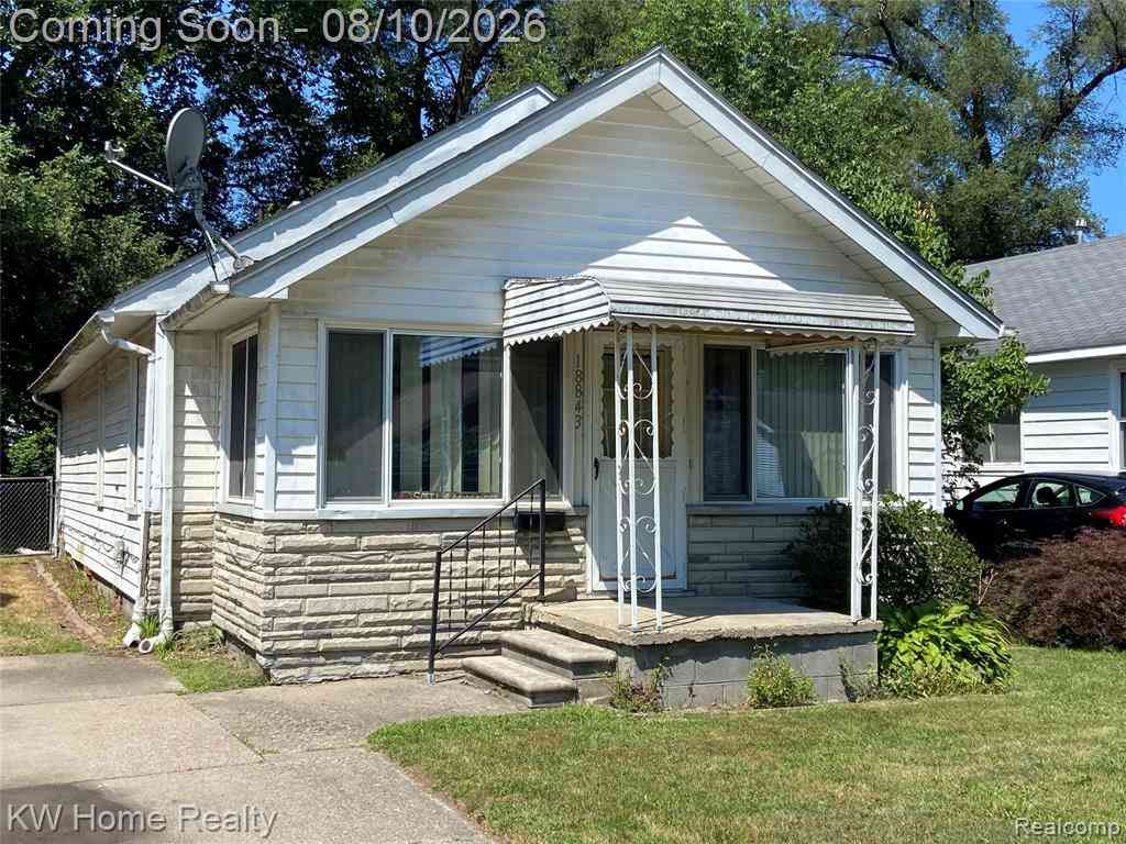Homes For Sale - 18843 Norborne  <br/> Redford, MI 48240