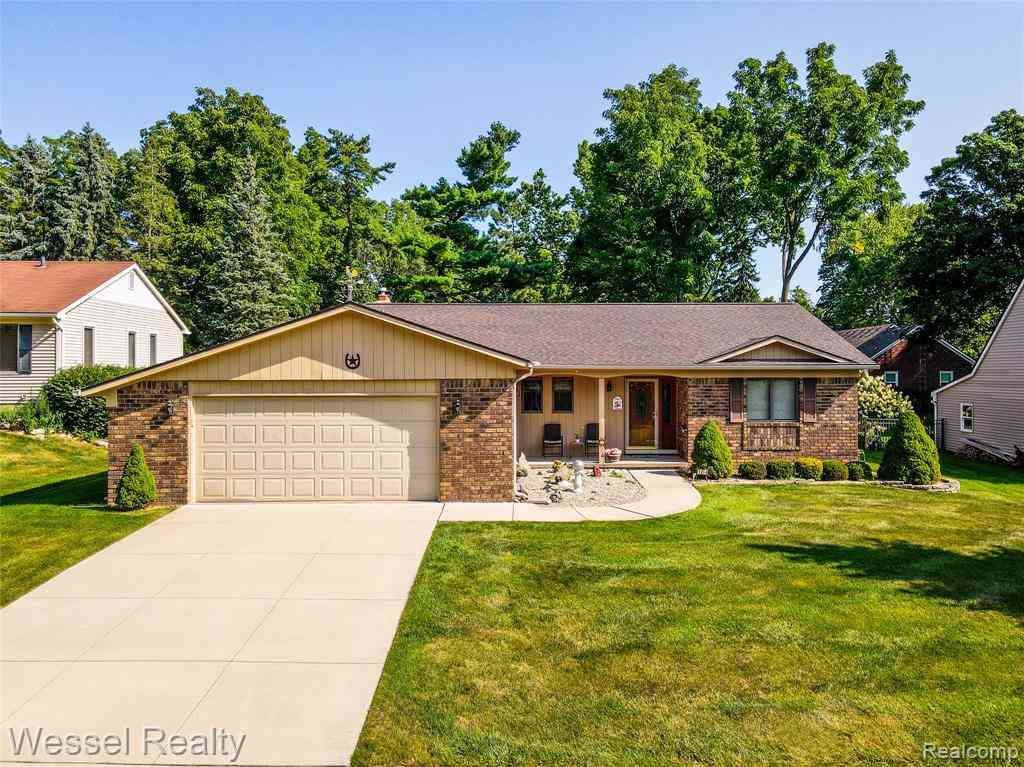 Homes For Sale - 101 Michelle Drive <br/> Romeo, MI 48065