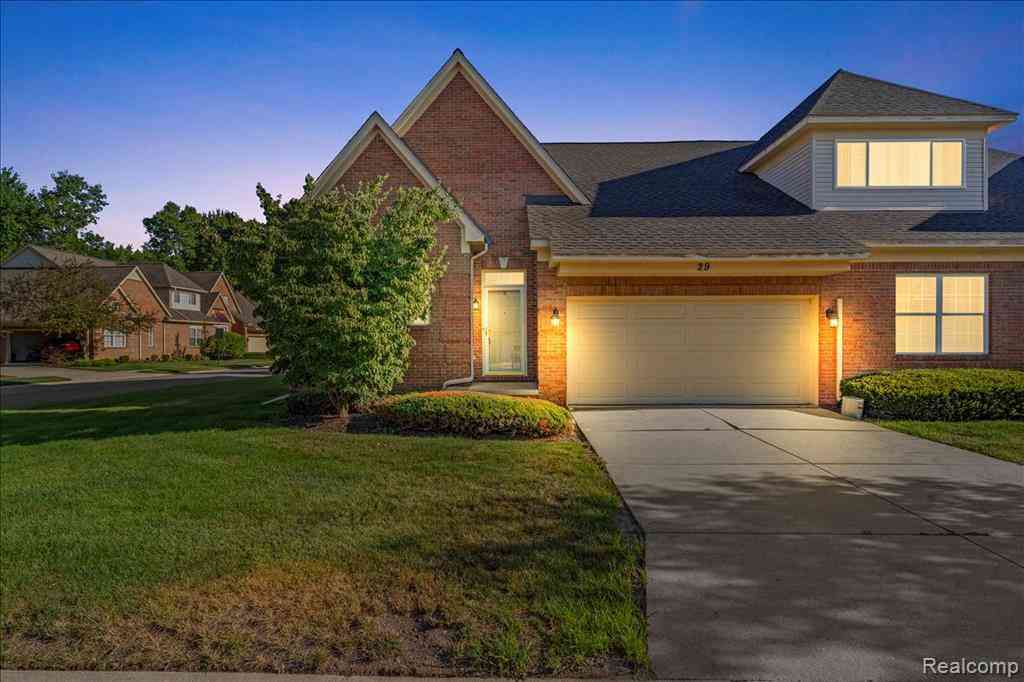 Condo For Sale - 48840 Stonebriar Drive <br/> Wayne County, Canton, MI 48188