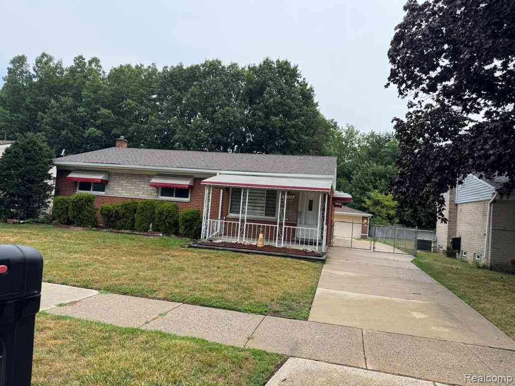 Homes For Sale - 28922 Rayburn Street <br/> Wayne County, Livonia, MI 48154