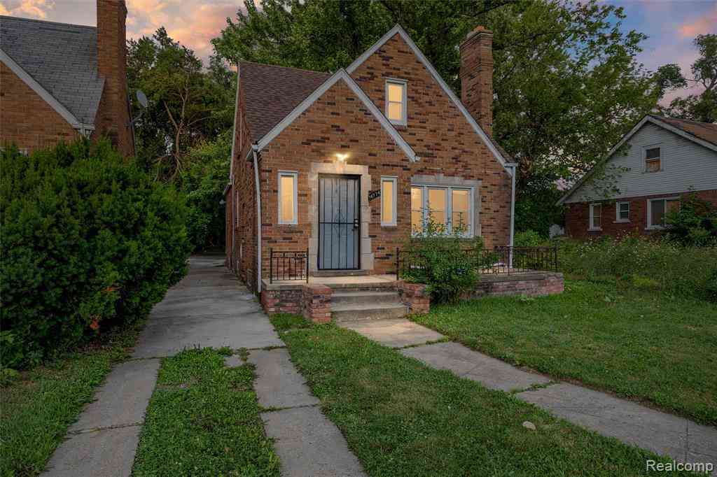 Homes For Sale - 14774 Woodmont Avenue <br/> Detroit, MI 48227