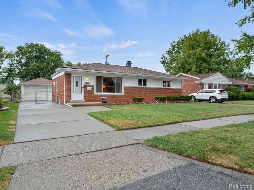 Homes For Sale - 4649 Reader Drive <br/> Macomb County, Warren, MI 48092