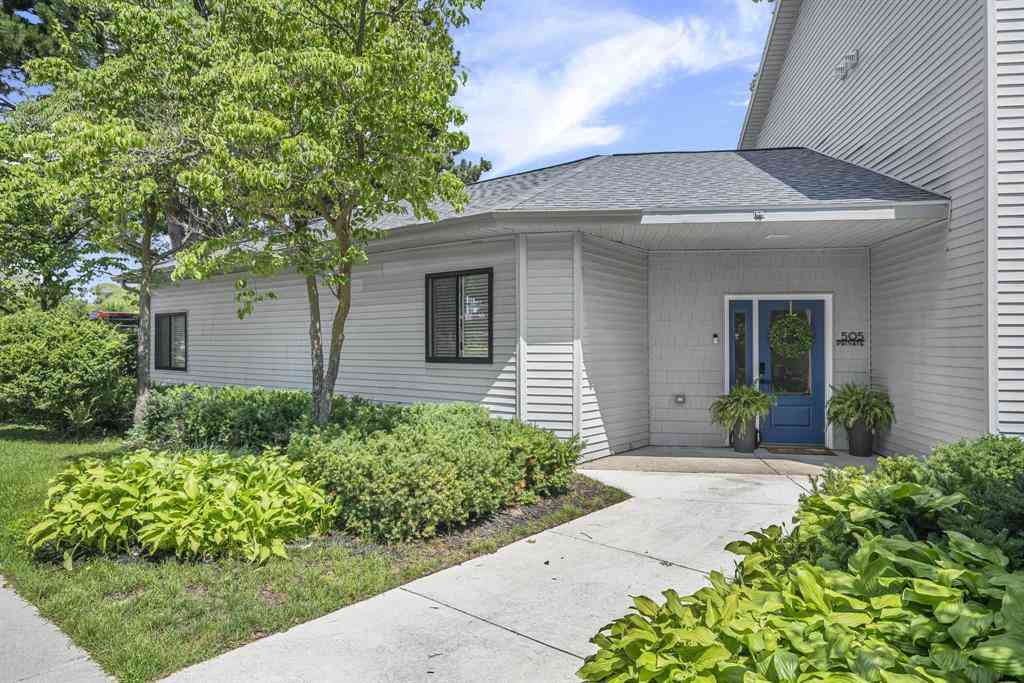 Condo For Sale - 505 Riverine Drive <br/> Traverse City, MI 49684