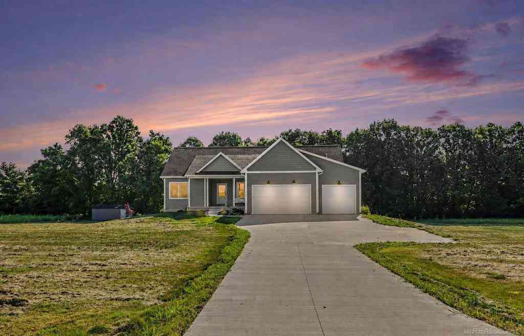 Homes For Sale - 5095 Wiegand Lane <br/> Almont, MI 48003