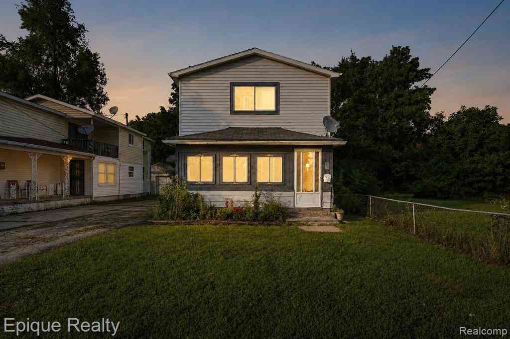 Homes For Sale - 1243 E 1st Street <br/> Monroe County, Monroe, MI 48161