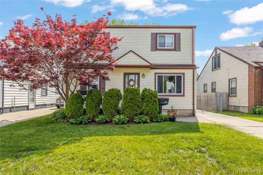 Homes For Sale - 1019 Hoffman Avenue <br/> Royal Oak, MI 48067