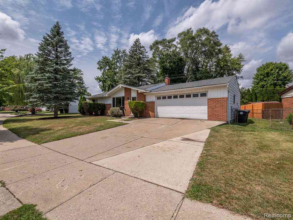 Homes For Sale - 36448 Dowling Street <br/> Wayne County, Livonia, MI 48150