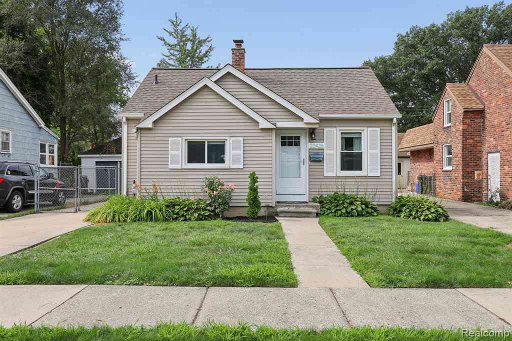 Homes For Sale - 22426 Doremus Street <br/> Saint Clair Shores, MI 48080