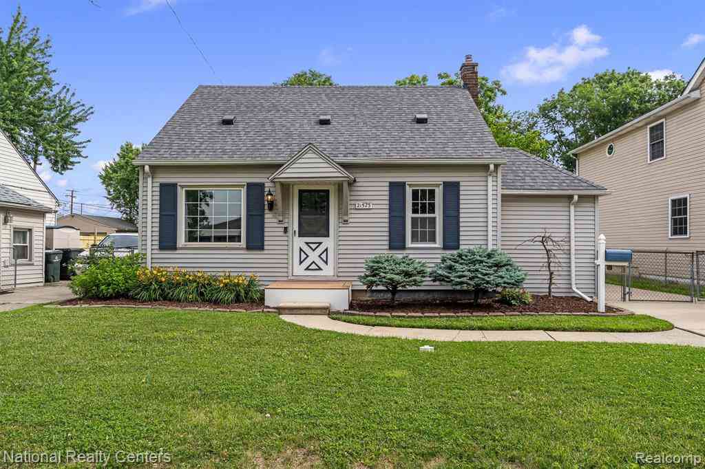 Homes For Sale - 21523 Fresard Street <br/> Macomb County, Saint Clair Shores, MI 48080