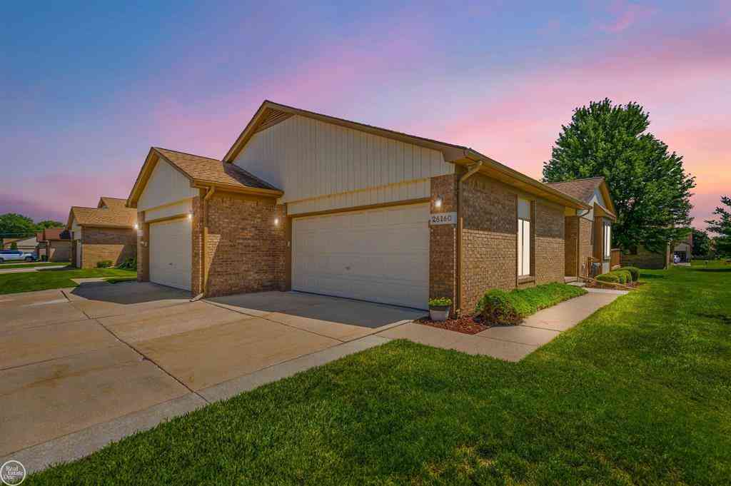Condo For Sale - 26160 N Knollwood Drive <br/> New Baltimore, MI 48051