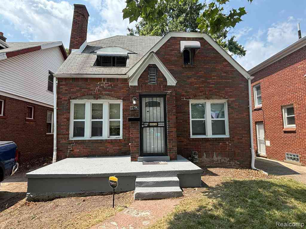 Homes For Sale - 15821 Indiana Street <br/> Wayne County, Detroit, MI 48238