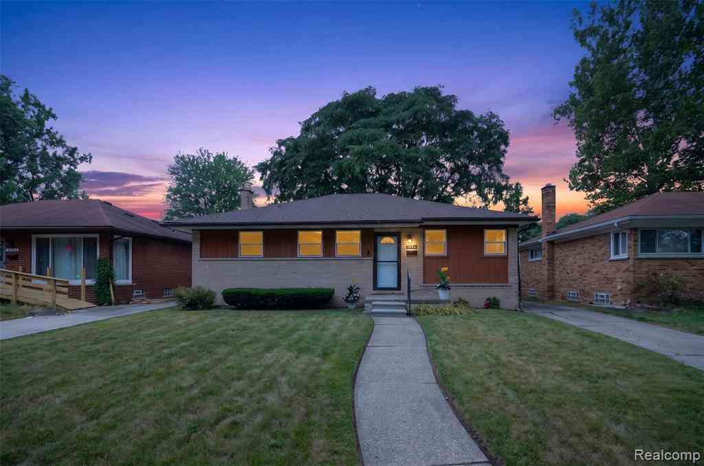 Homes For Sale - 24061 Rensselaer Street <br/> Oak Park, MI 48237