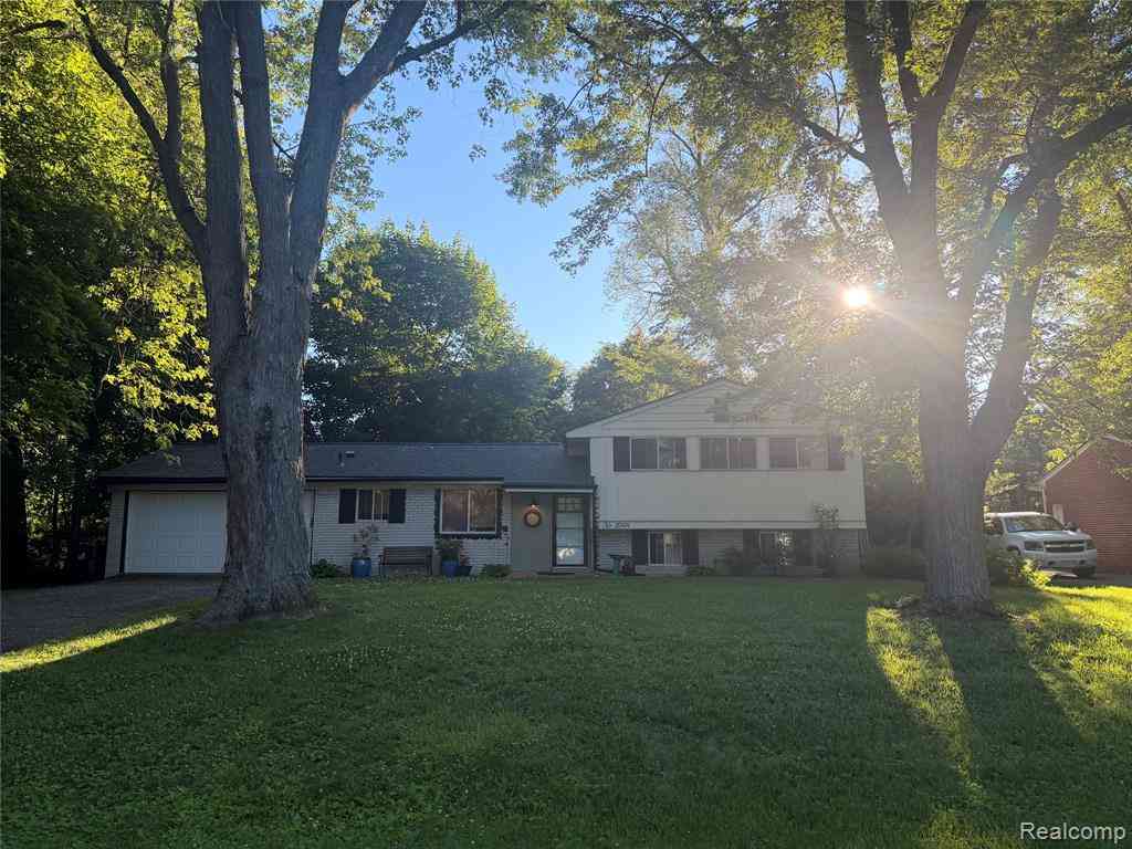 Homes For Sale - 29191 Bannockburn Street <br/> Farmington, MI 48334