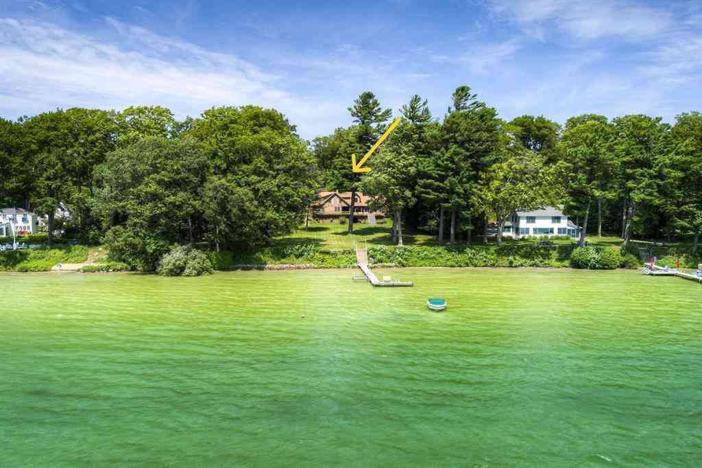 Homes For Sale - 3706 N Manitou Trail <br/> Leland, MI 49654
