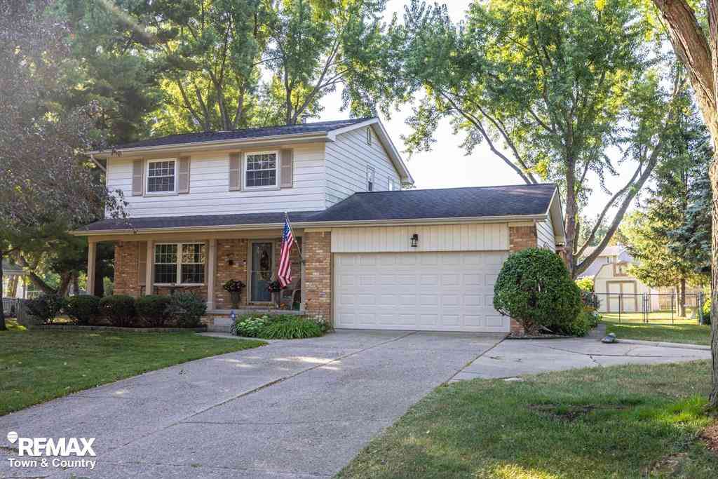 Homes For Sale - 1239 Stonehenge Road <br/> Flint, MI 48532