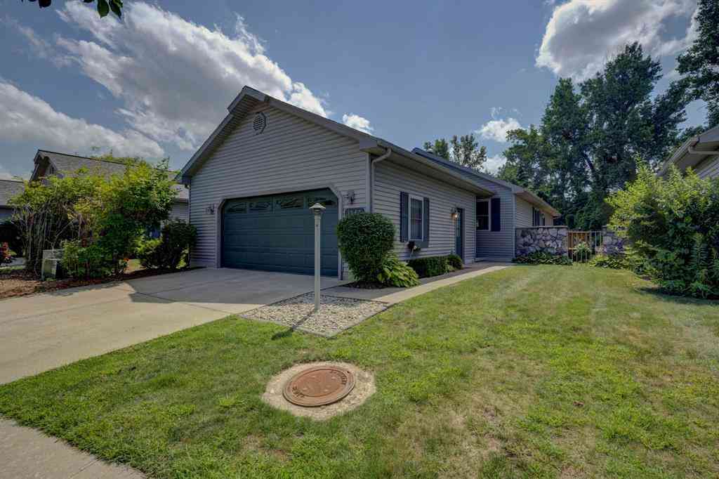Condo For Sale - 3947 Creekside Drive <br/> Traverse City, MI 49684