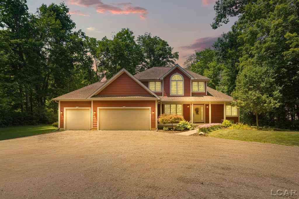 Homes For Sale - 2850 Lee Marie Drive <br/> Adrian, MI 49221