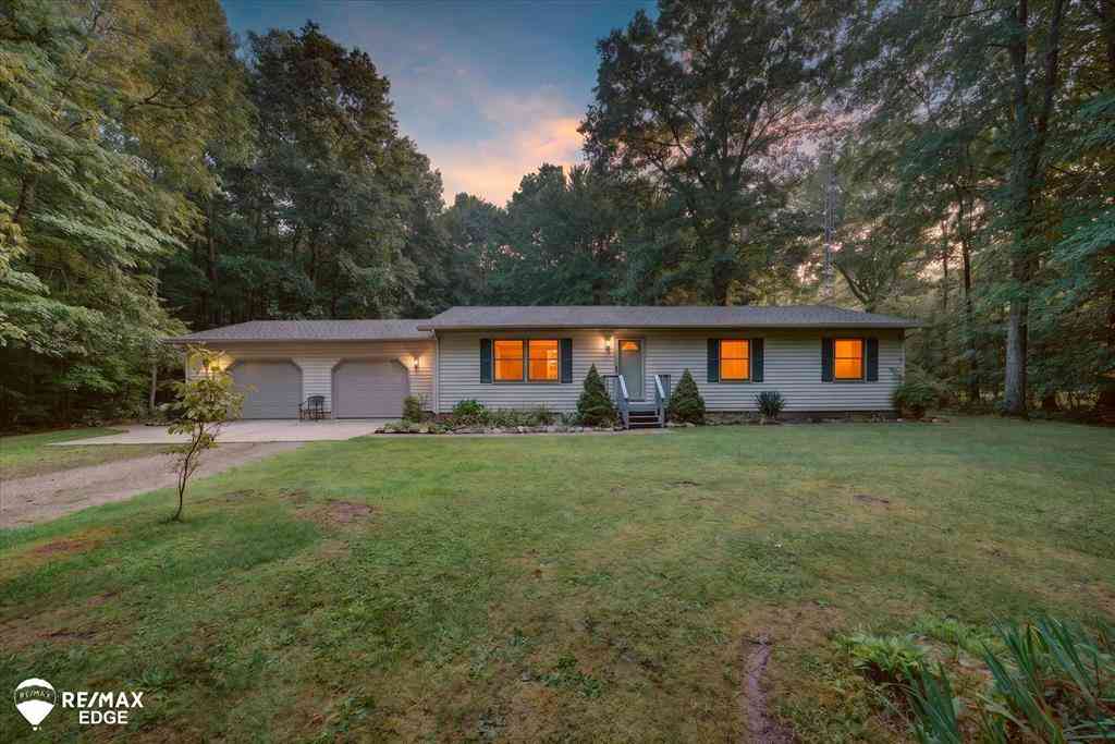 Homes For Sale - 4883 Little Cedar Creek Drive <br/> Attica, MI 48412