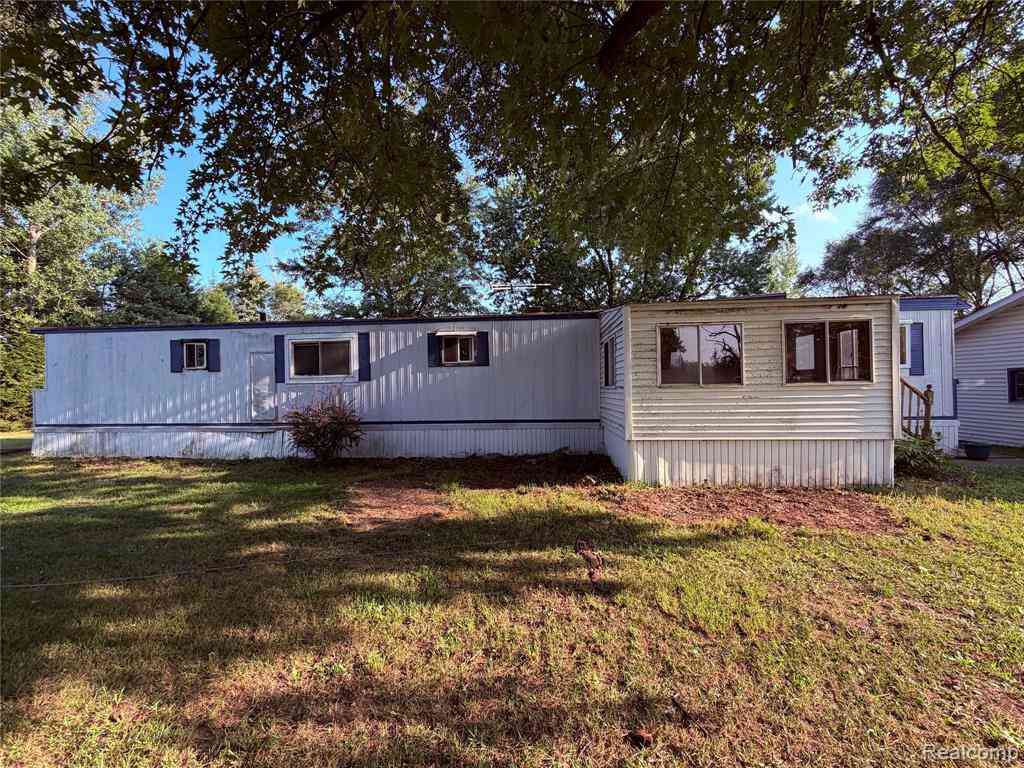 Homes For Sale - 5656 Delong Road <br/> Cass City, MI 48726