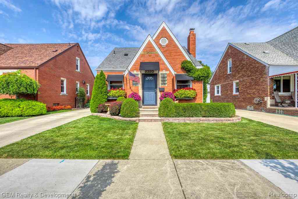 Homes For Sale - 2320 Fort Park Boulevard <br/> Wayne County, Lincoln Park, MI 48146