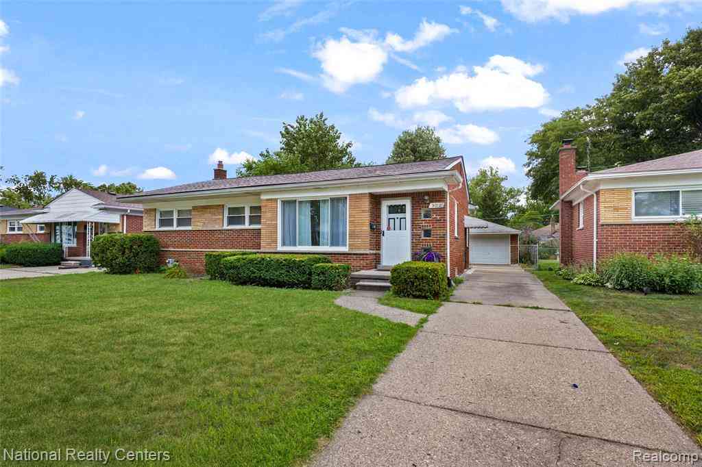 Homes For Sale - 9012 Denne Street <br/> Wayne County, Livonia, MI 48150