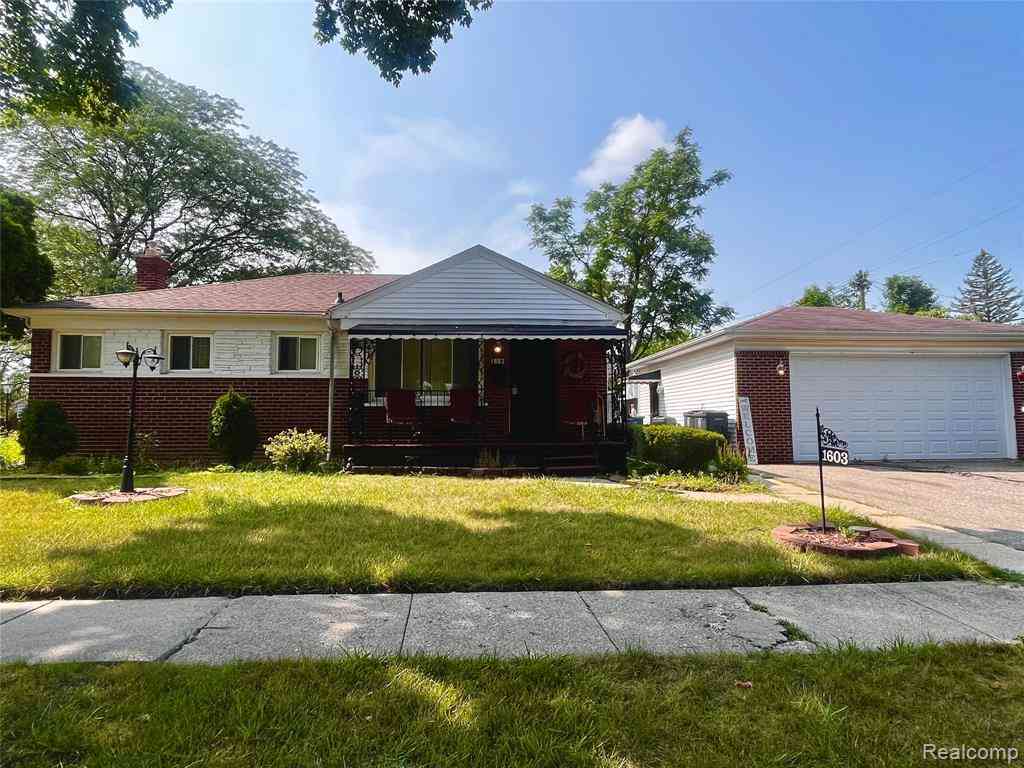 Homes For Sale - 1603 W Mott Avenue <br/> Genesee County, Flint, MI 48504