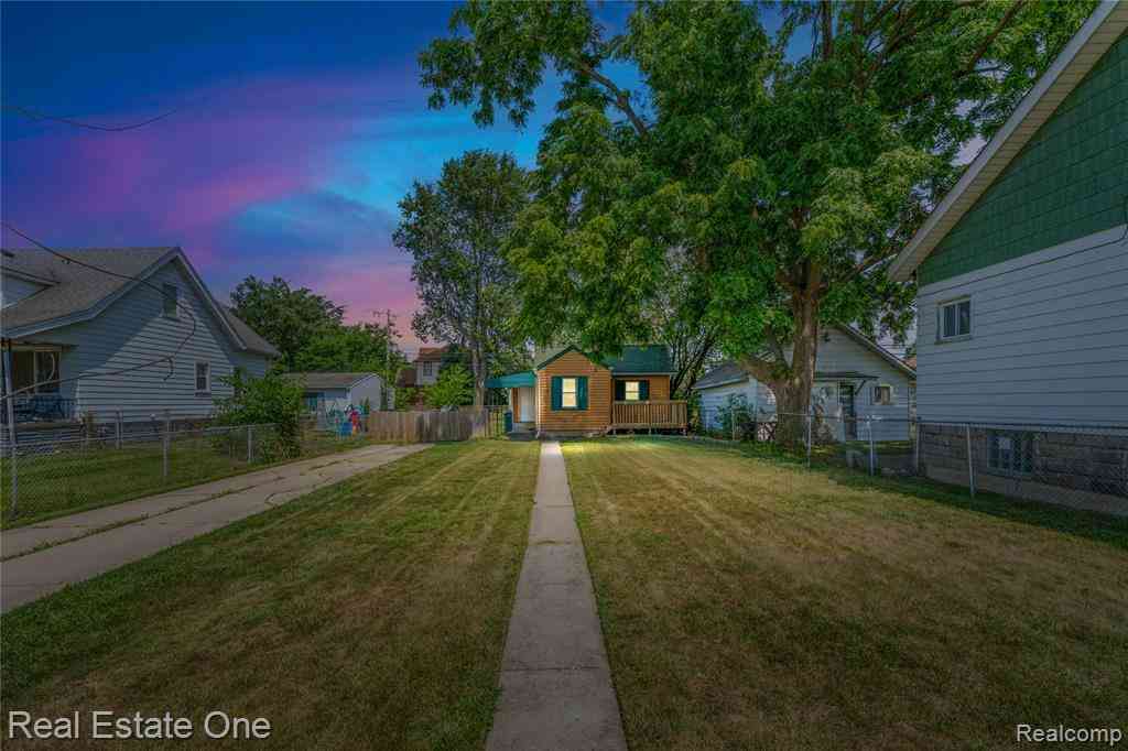Homes For Sale - 1326 Montie Road <br/> Wayne County, Lincoln Park, MI 48146