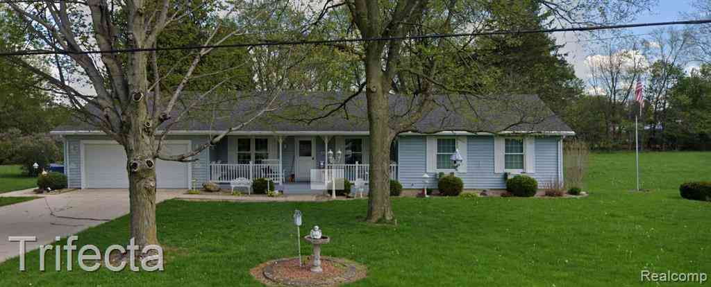 Homes For Sale - 16019 Rivershore Lane <br/> Buchanan, MI 49107