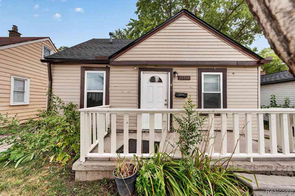 Homes For Sale - 22524 Mac Arthur Boulevard <br/> Warren, MI 48089