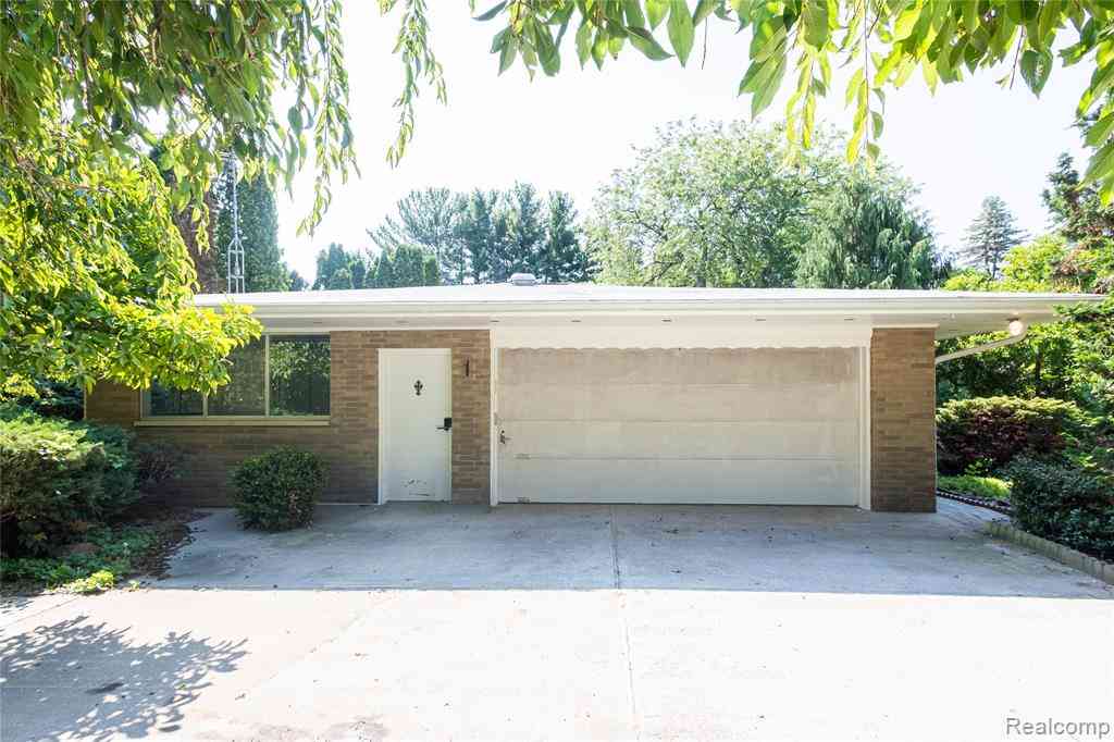 Homes For Sale - 575 S Hemlock Road <br/> Saginaw County, Hemlock, MI 48626
