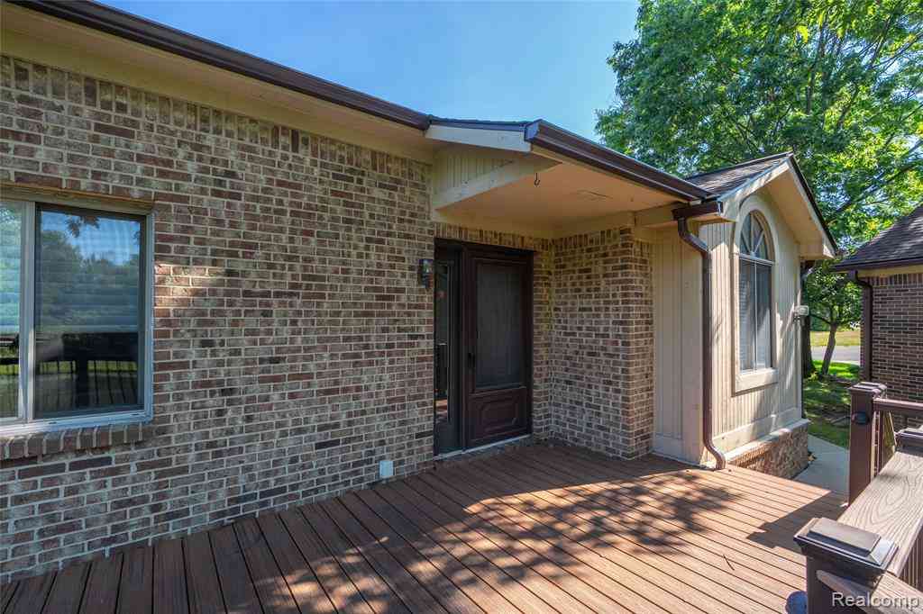 Condo For Sale - 7521 Hickory Hill Drive <br/> West Bloomfield, MI 48322