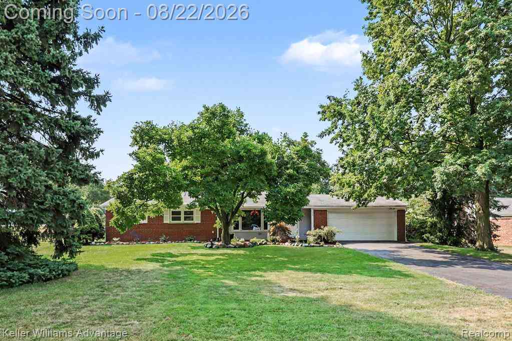 Homes For Sale - 38625 Morningstar Street <br/> Wayne County, Livonia, MI 48152