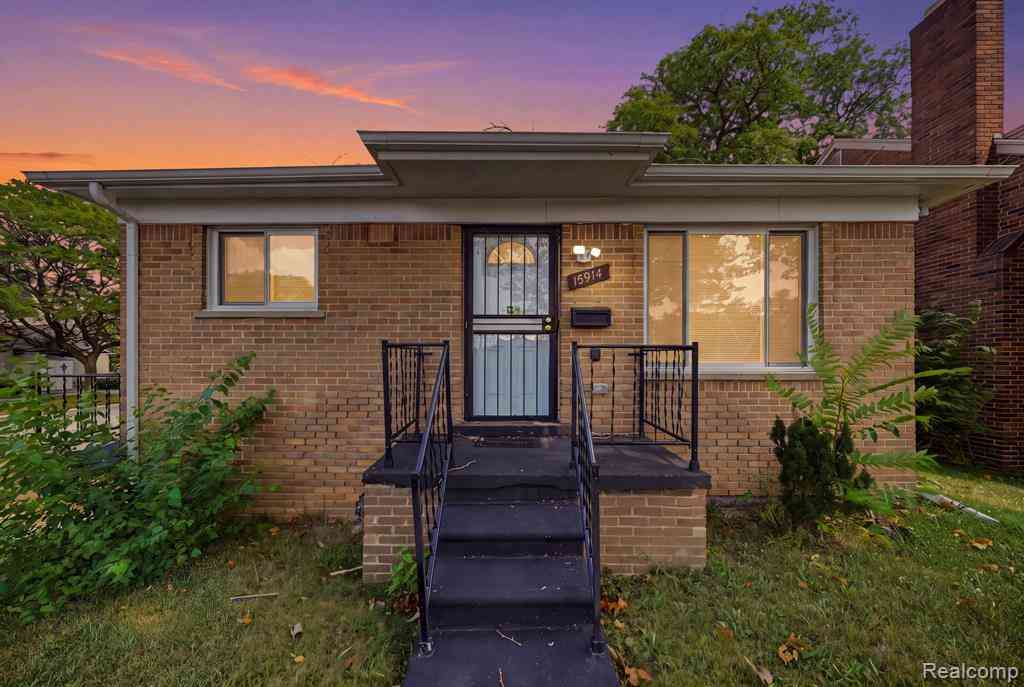Homes For Sale - 15914 Prest Street <br/> Detroit, MI 48227
