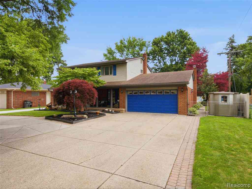 Homes For Sale - 37402 Radde Street <br/> Clinton Township, MI 48036