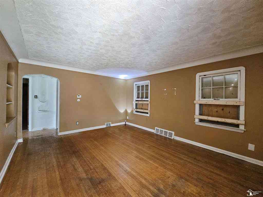 Homes For Sale - 13341 Wade Street <br/> Detroit, MI 48213